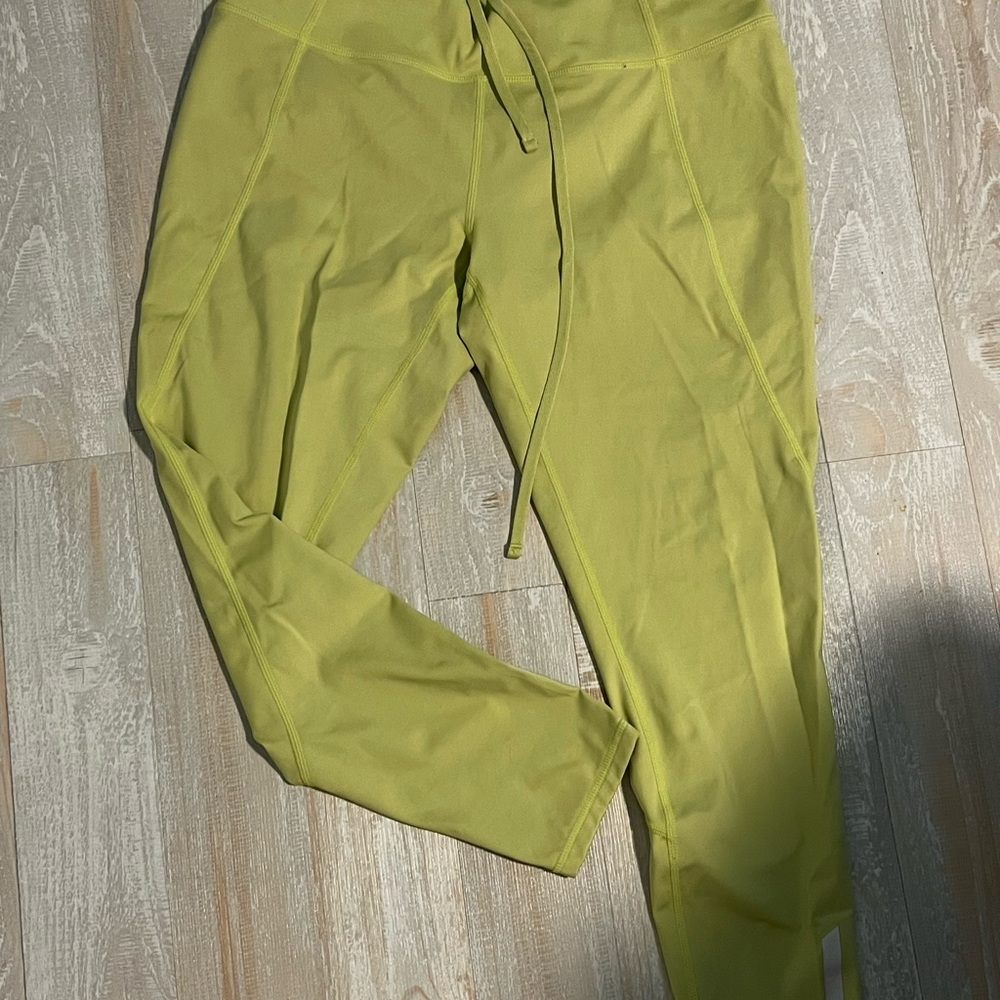 Z by Zella
HW Interval
Run Leggings Celery Green - Picture 2 of 7